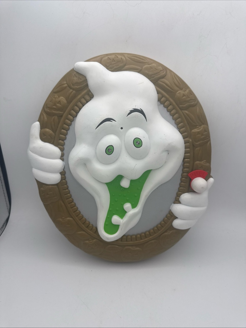 2004 Take One Pull my Finger Squirting Ghost Halloween Prop Squirts Water Works